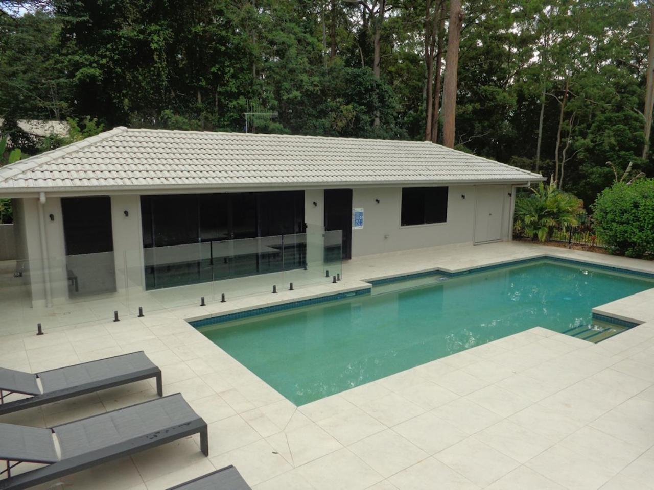 Noosa Buoys Hotel Tinbeerwah Kültér fotó